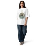 Shiki - 冬 Winter - Oversized Unisex Bio-T-Shirt mit breitem Kragen — Apparel 3 | Purrshido